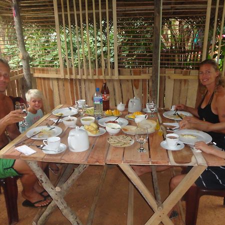 The Green Station Hotel Dikwella Bagian luar foto