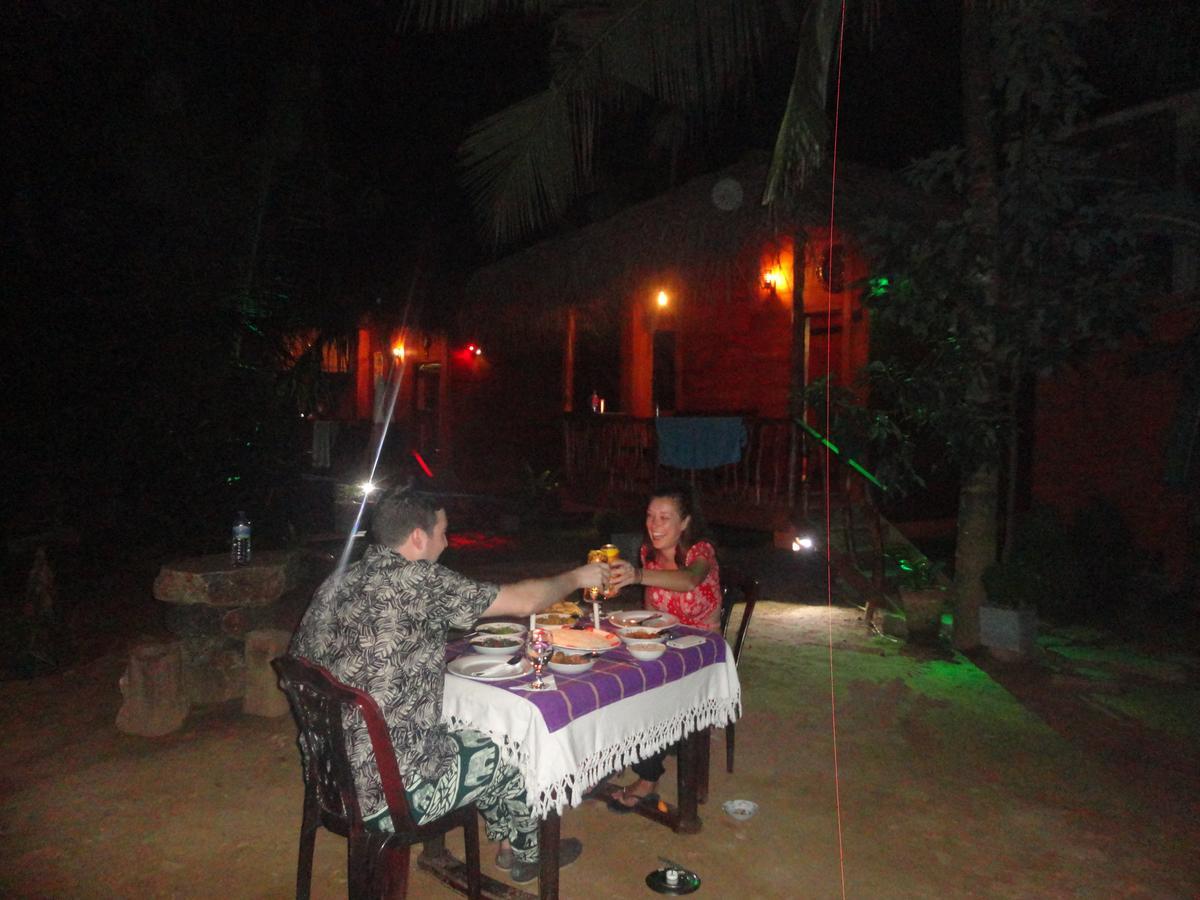 The Green Station Hotel Dikwella Bagian luar foto