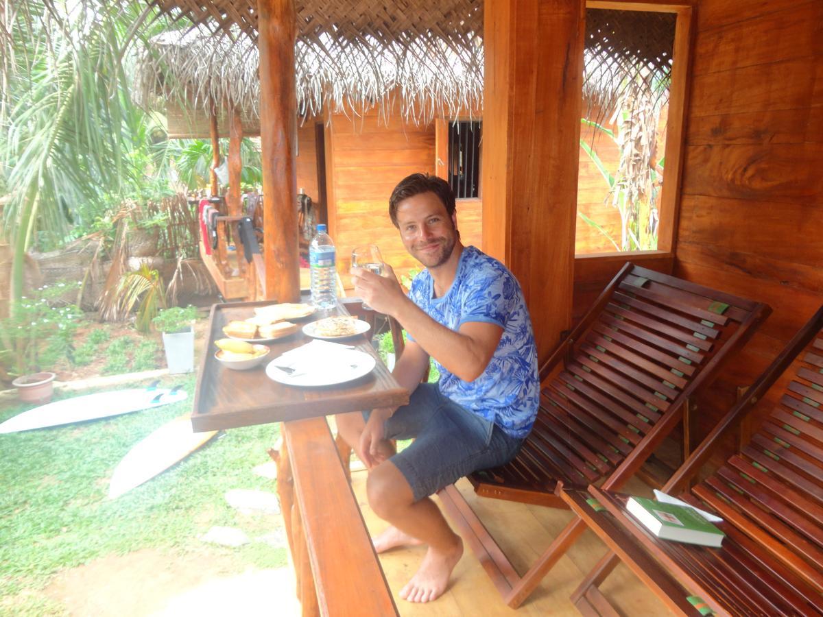 The Green Station Hotel Dikwella Bagian luar foto