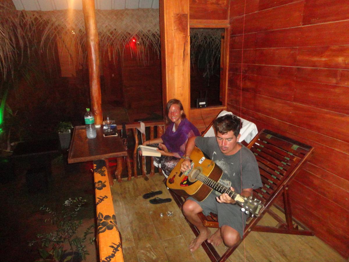 The Green Station Hotel Dikwella Bagian luar foto