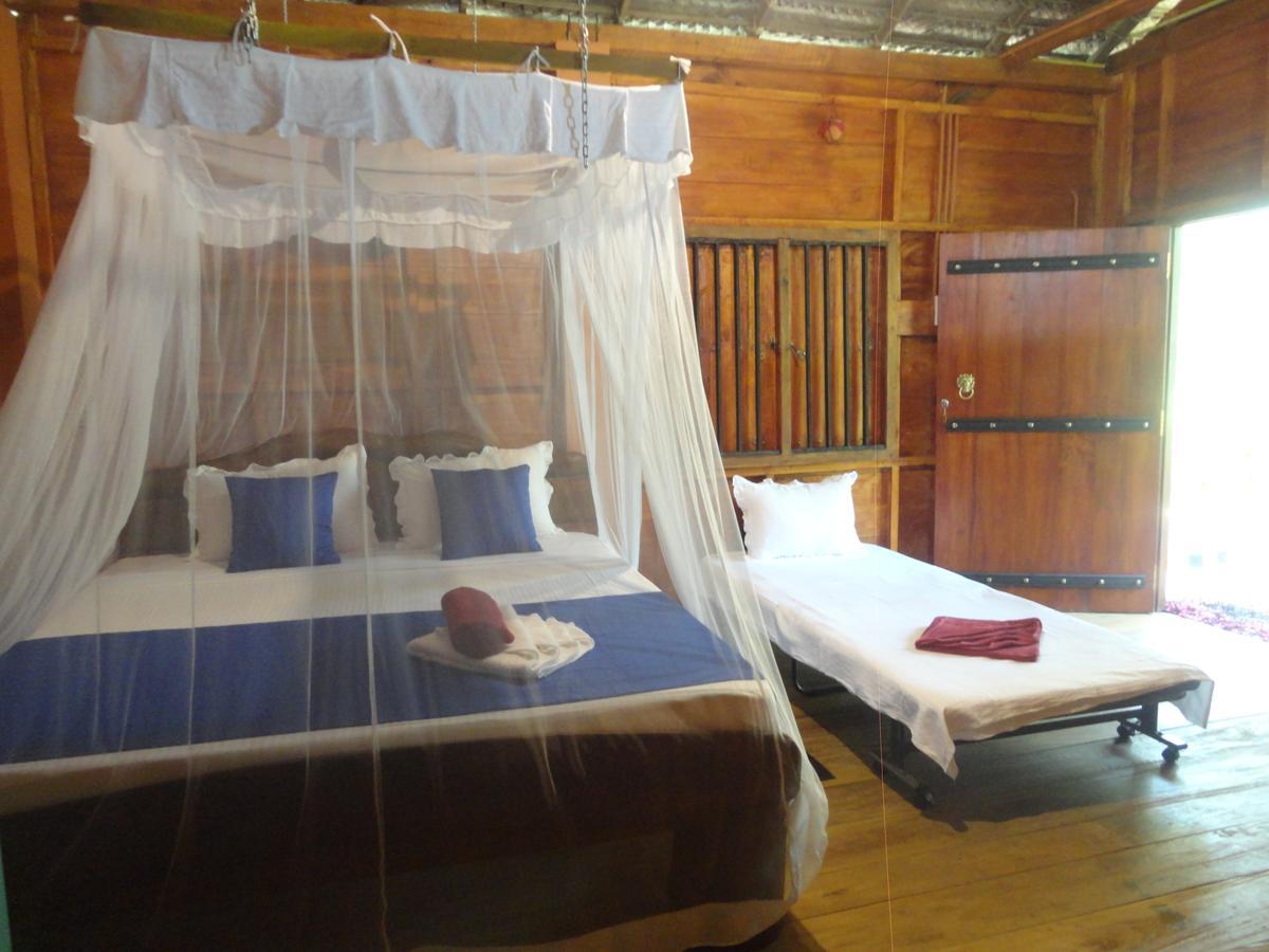 The Green Station Hotel Dikwella Bagian luar foto