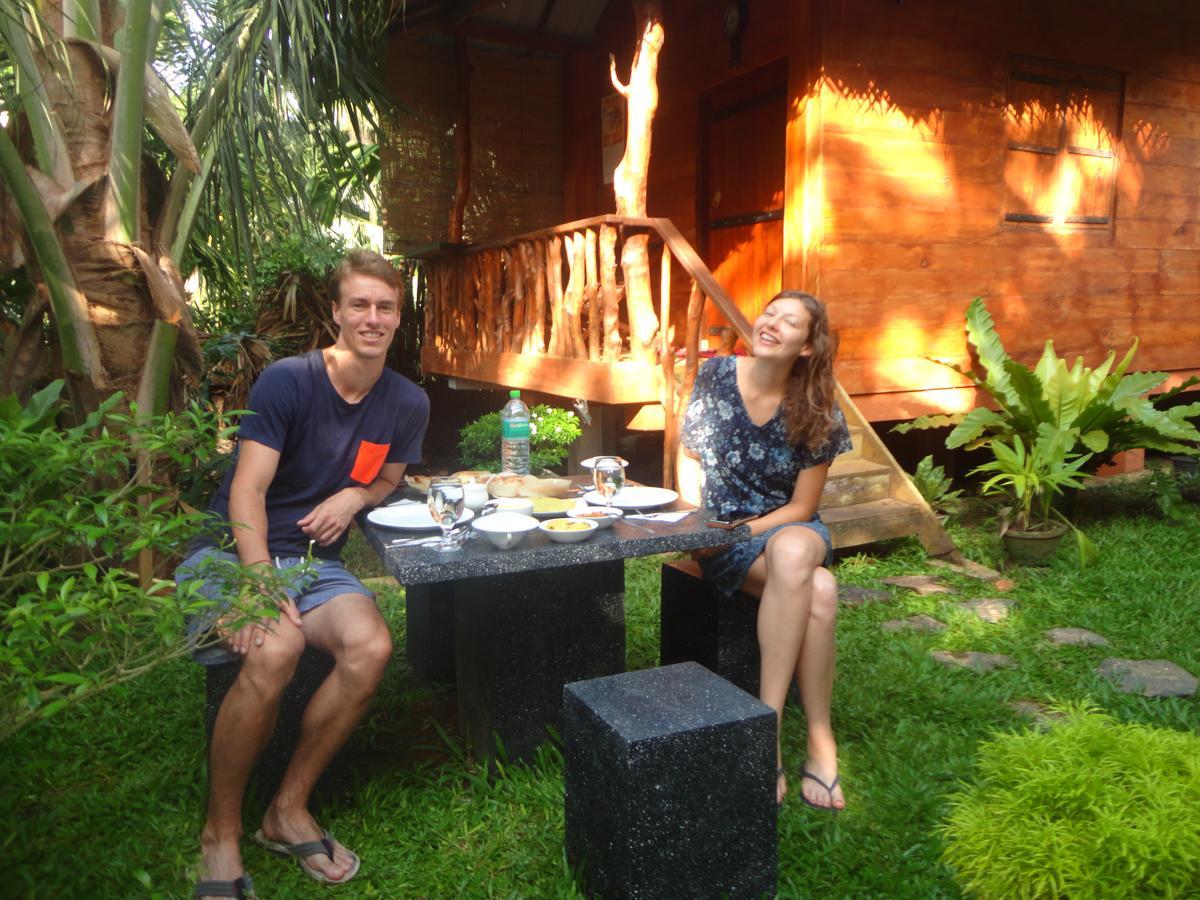 The Green Station Hotel Dikwella Bagian luar foto